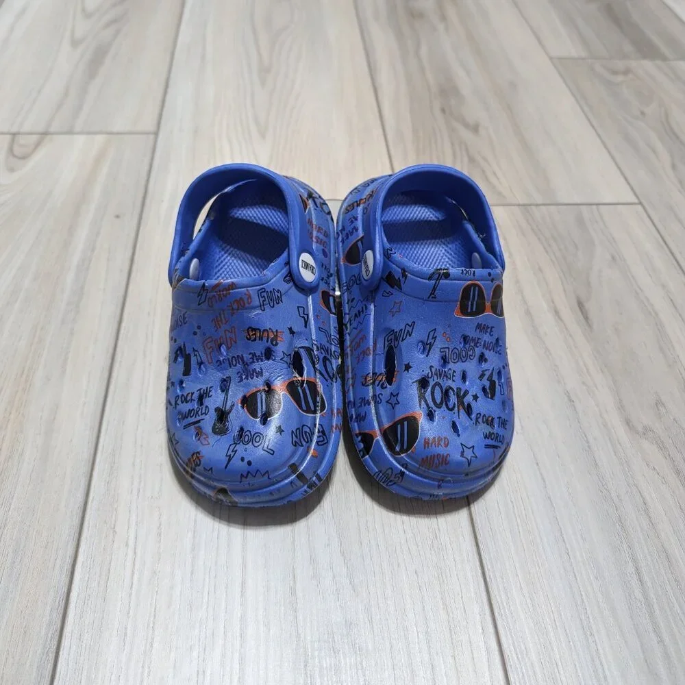 Unisex Cool slip-on clogs sizes 2yrs to 8yrs, waterproof colorful and cute